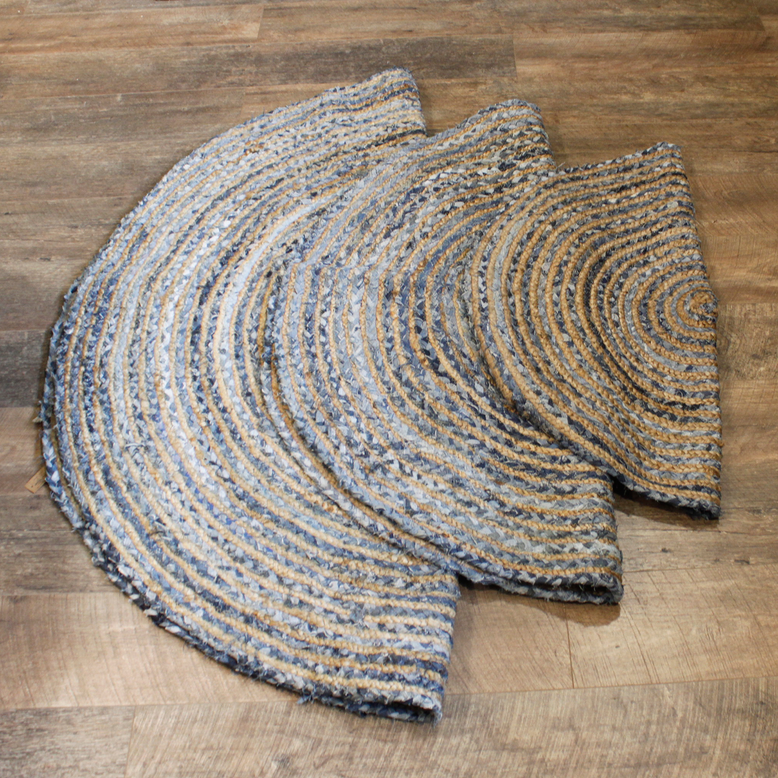 Woven Recycled Round Mat - Image 7